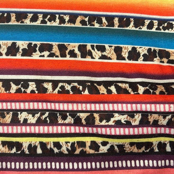 Sunshine & Rodeos Gray Fleece Aztec Print Quarter Zip Pullover Women’s Small - Picture 7 of 11